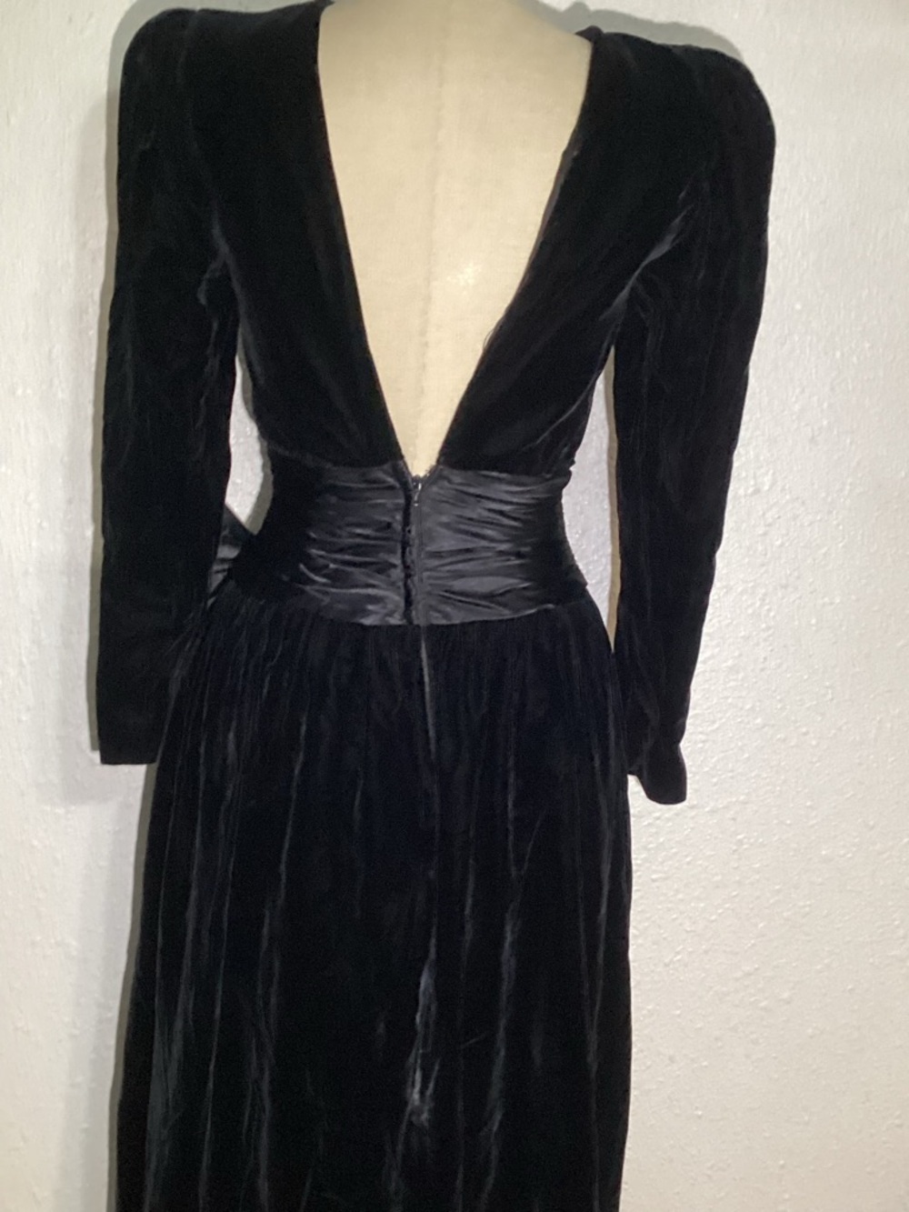 Depeche Mode vintage women’s black velvet formal dress 4 - Picture 5 of 16
